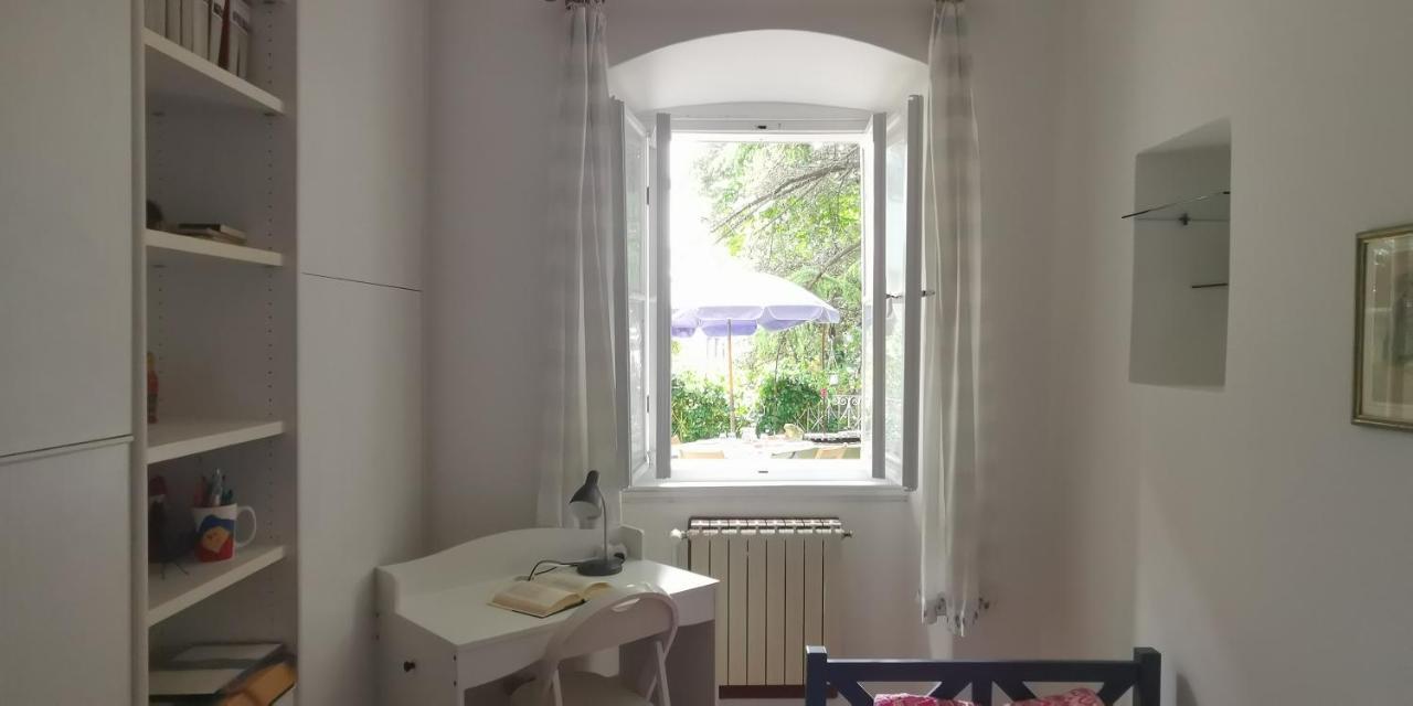 Charming Apartment In A 19Th Century Villa Trieste Eksteriør billede