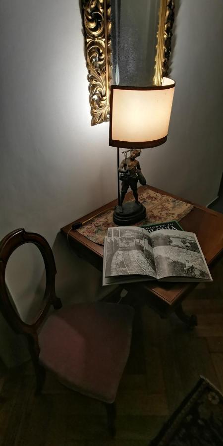 Charming Apartment In A 19Th Century Villa Trieste Eksteriør billede
