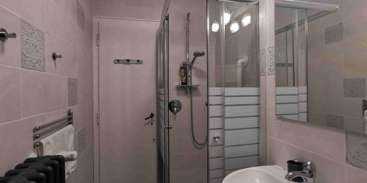 Charming Apartment In A 19Th Century Villa Trieste Eksteriør billede